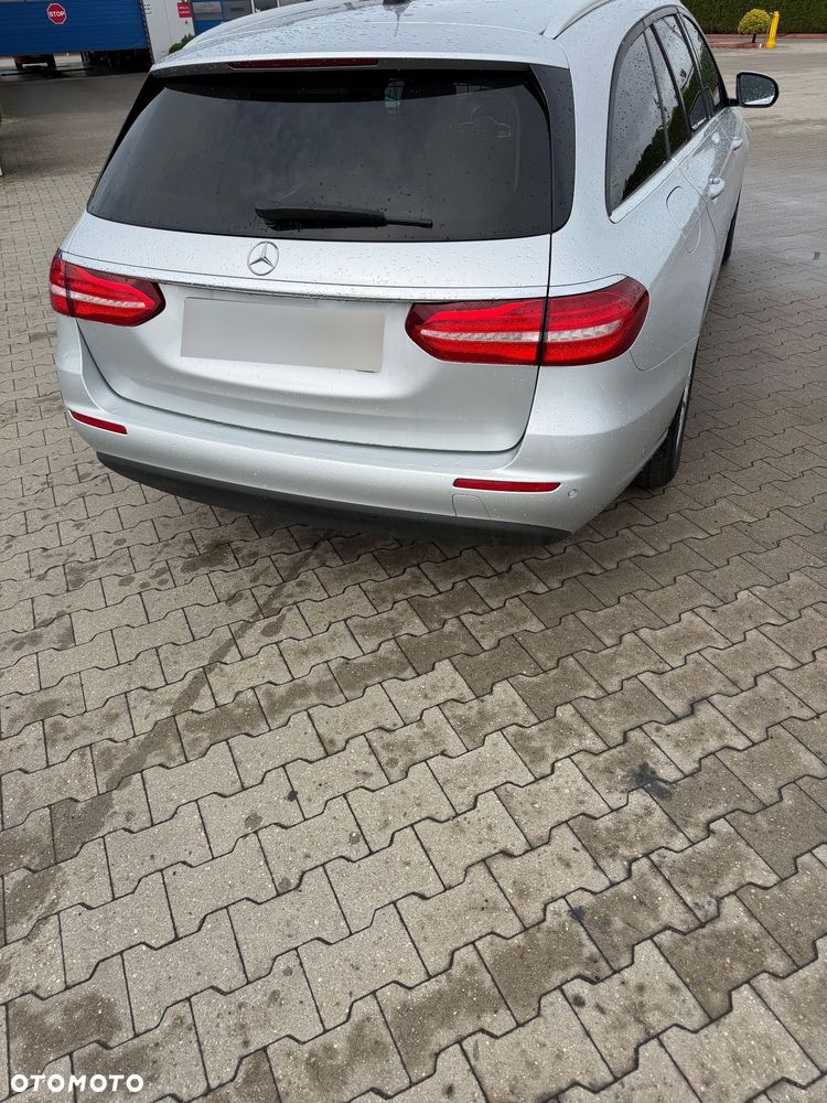Mercedes-Benz Klasa E 220 d Avantgarde - 5
