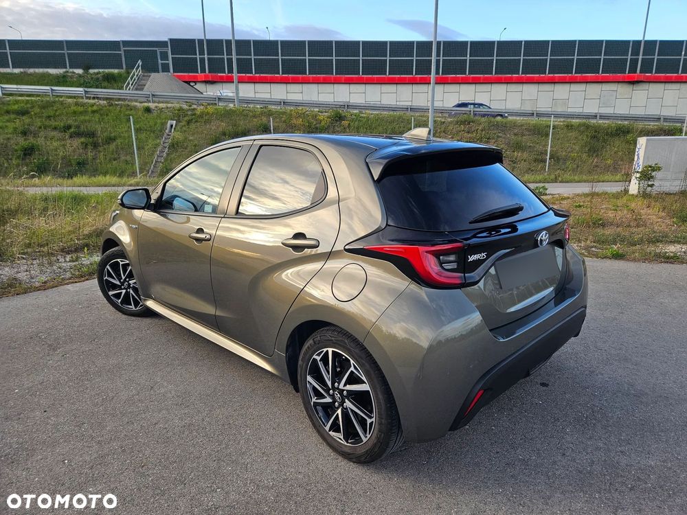 Toyota Yaris - 11