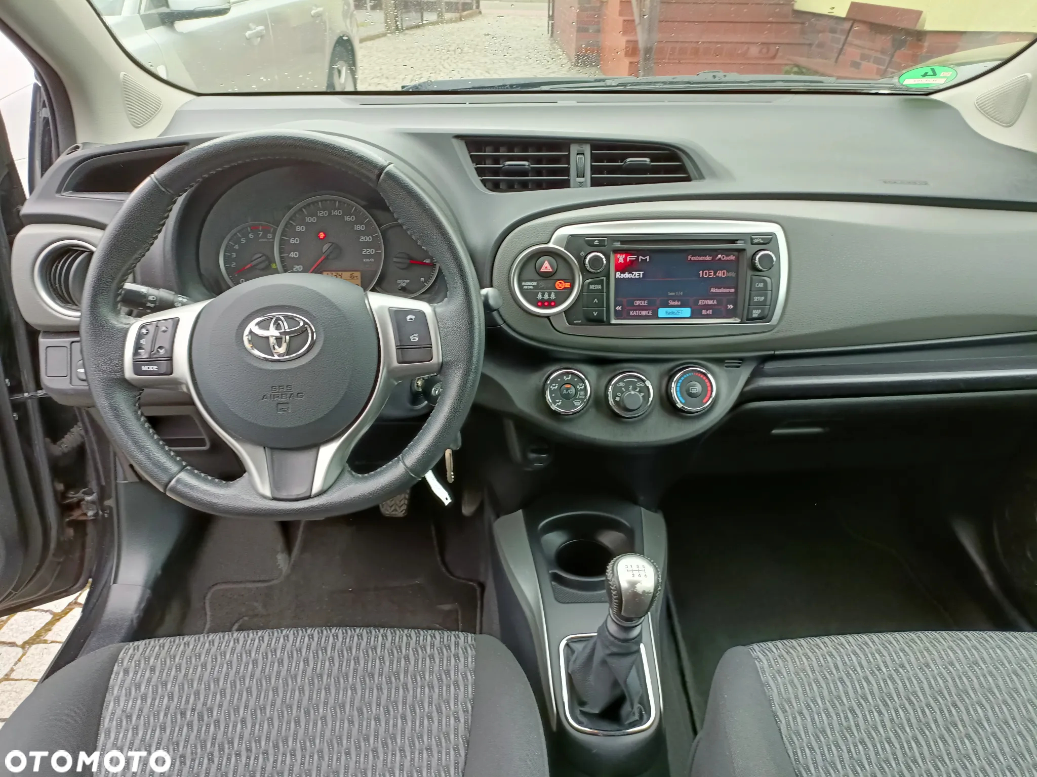 Toyota Yaris 1.33 VVT-i Edition - 25