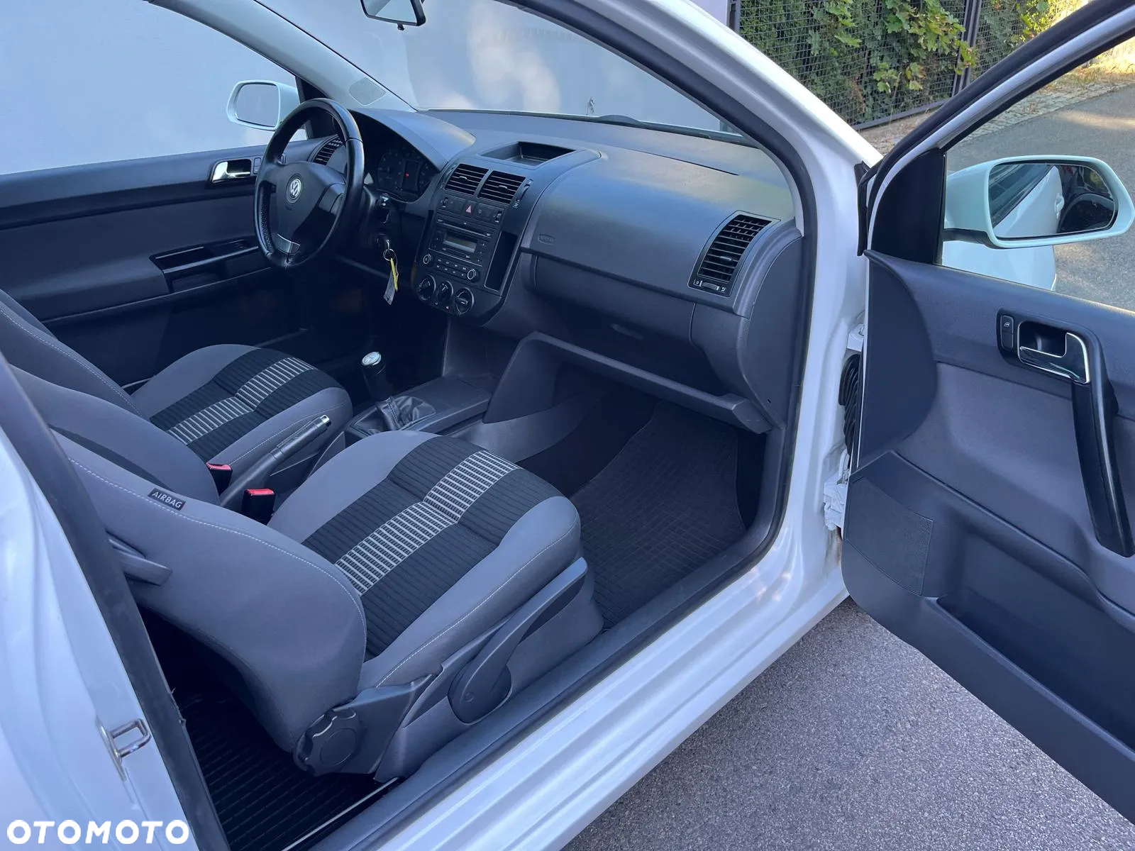 Volkswagen Polo 1.4 16V Comfortline - 7