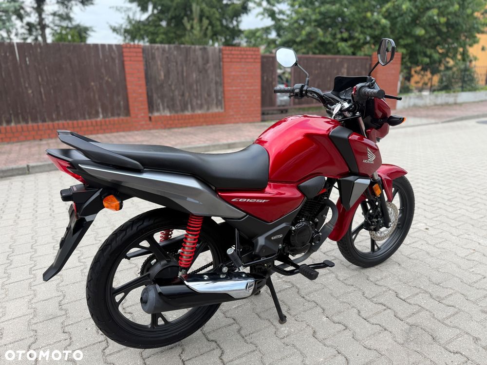 Honda CB - 12