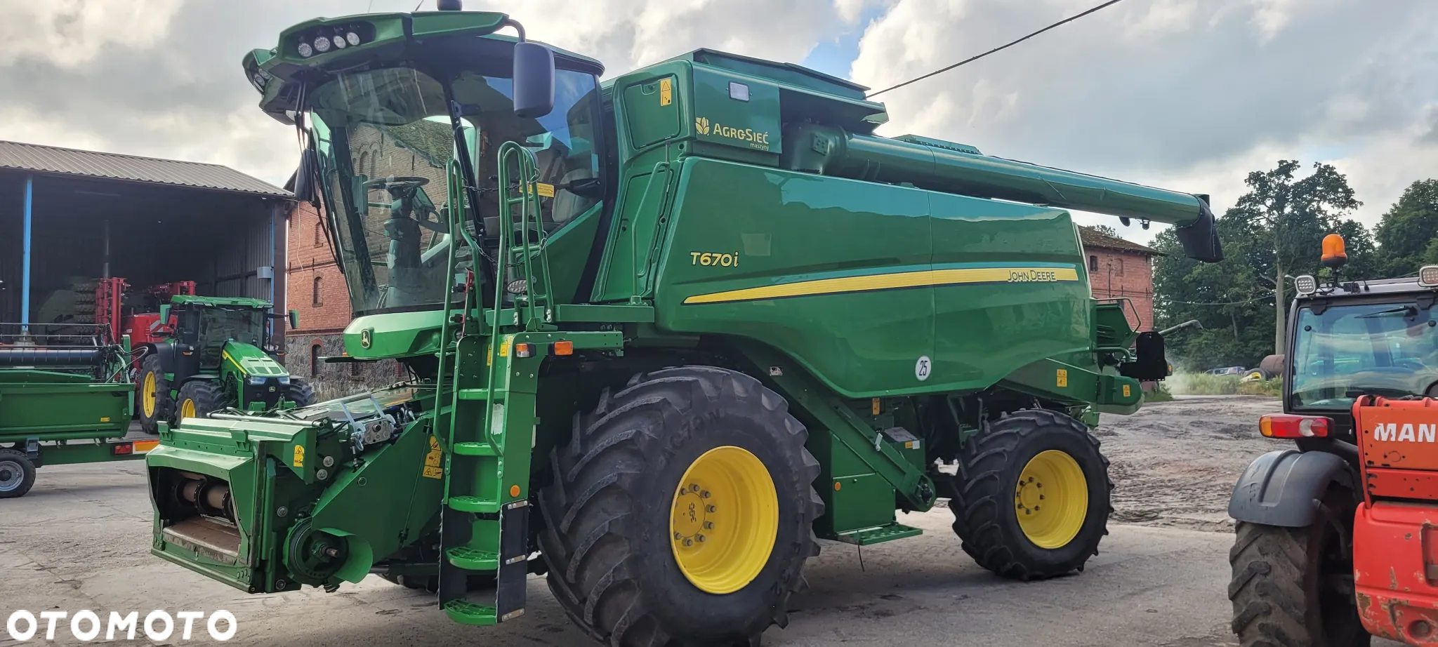 John Deere T670i - 6