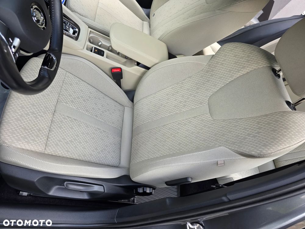 Skoda Octavia 2.0 TDI Style DSG - 33