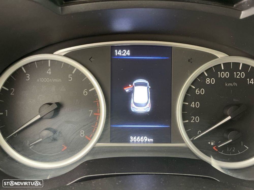 Nissan Micra 1.0 IG-T Acenta — fotografia 9