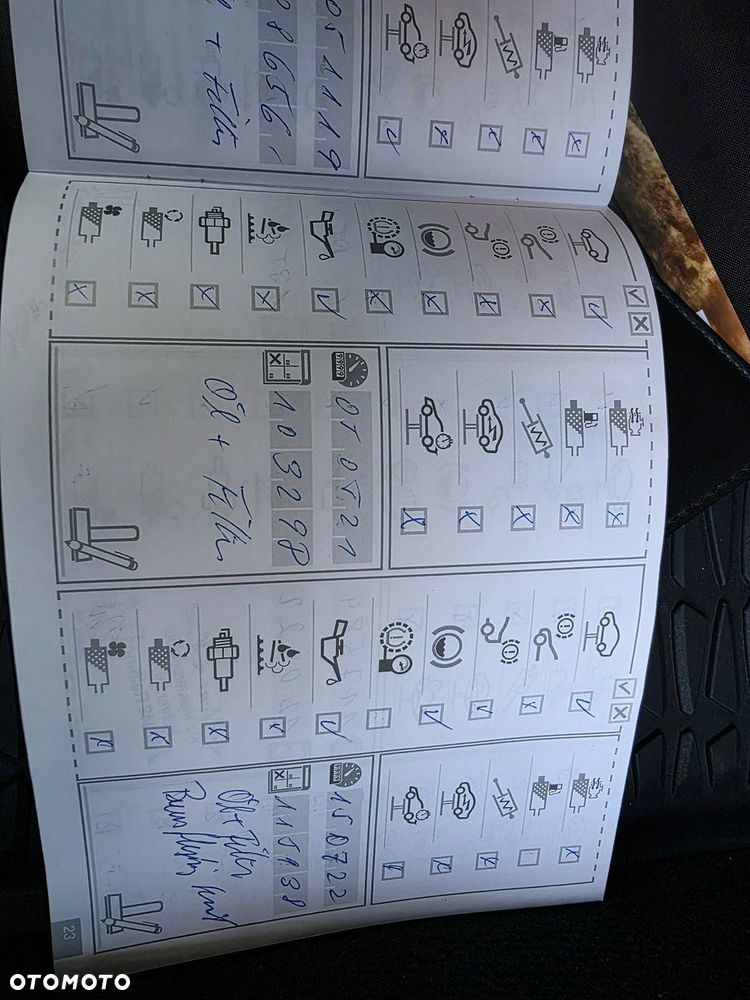 BMW X1 xDrive18d - 14