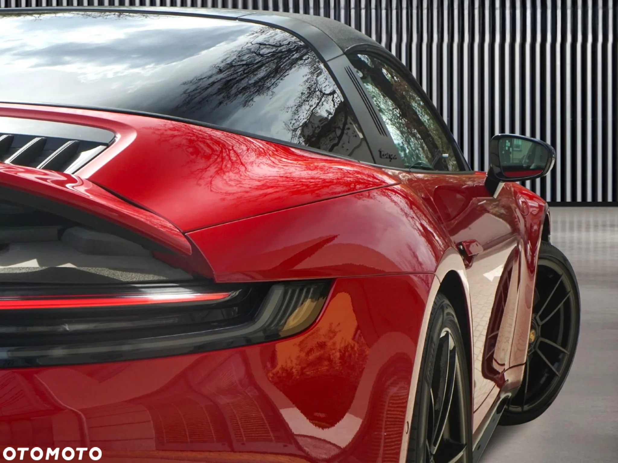 Porsche 911 Targa 4 GTS - 11