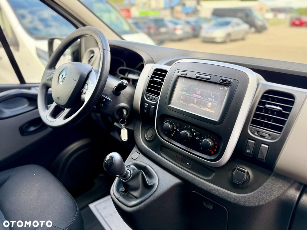 Renault Trafic - 17