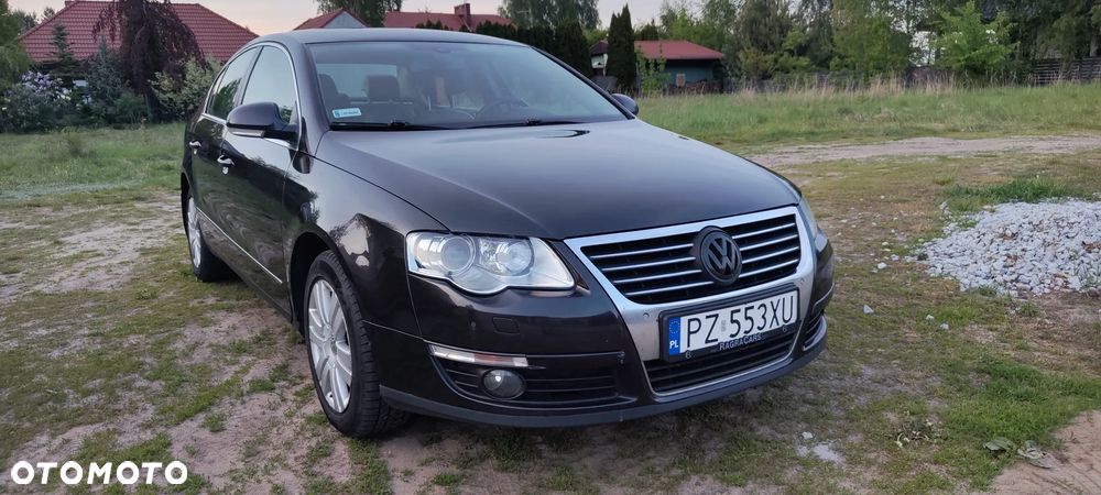 Volkswagen Passat 2.0 TDI DPF Highline DSG - 1