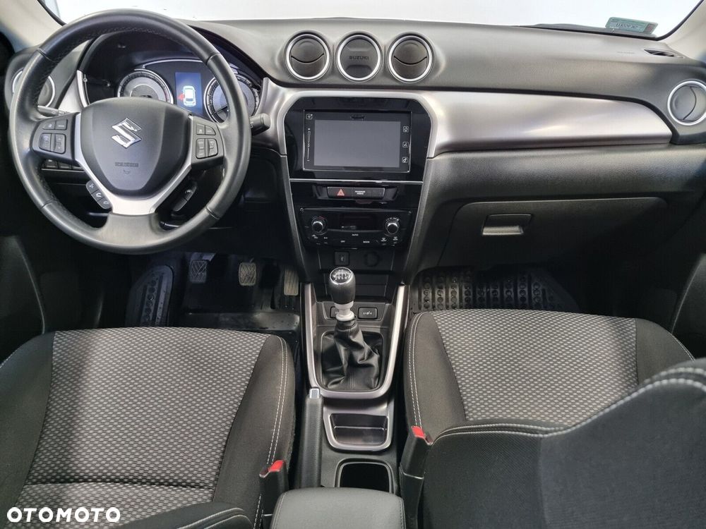 Suzuki Vitara - 12