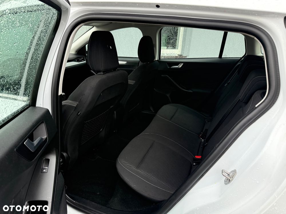 Ford Focus 1.5 TDCi DPF Start-Stopp-System Ambiente - 7