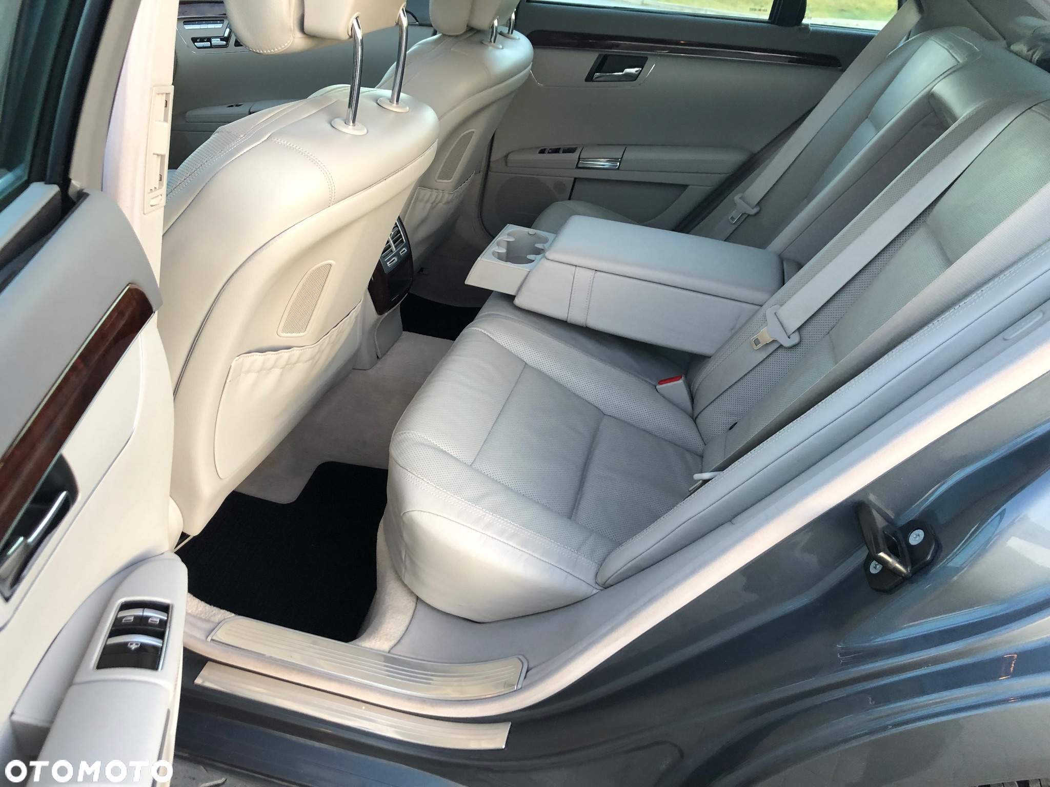 Mercedes-Benz Klasa S 350 CDI 4Matic DPF 7G-TRONIC BlueEFFICIENCY - 26