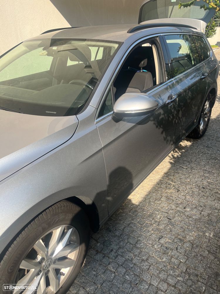 VW Passat Variant 1.6 TDI Confortline - 4