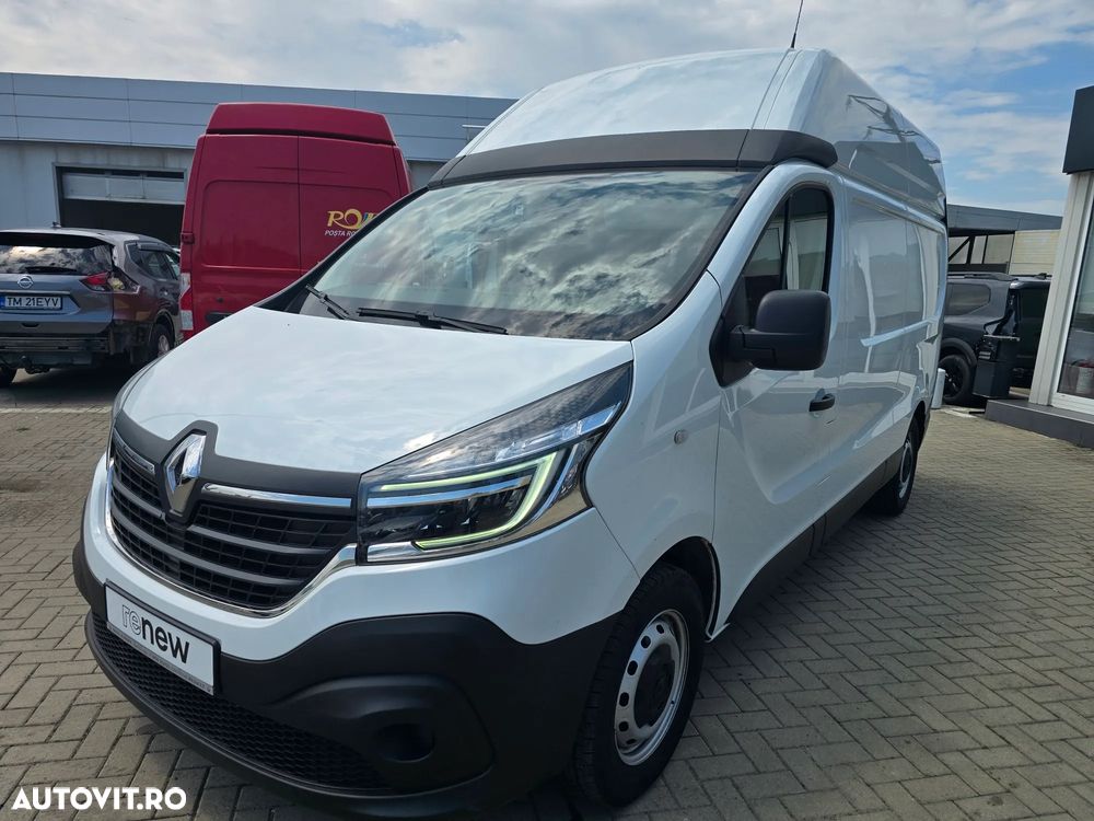 Renault TRAFIC - 2