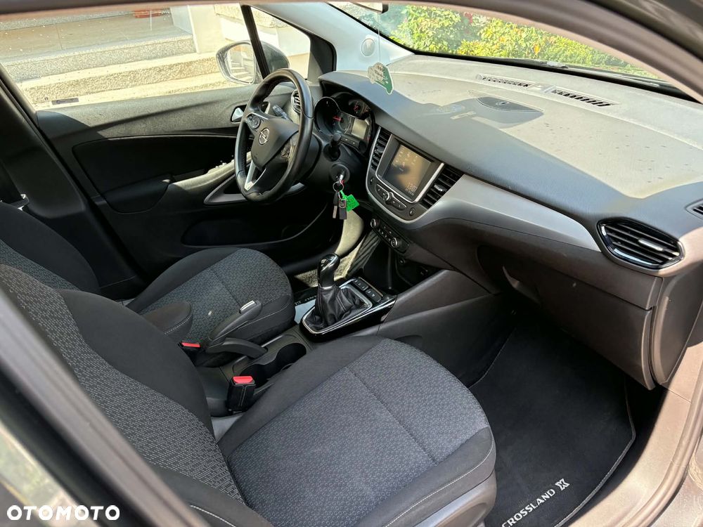 Opel Crossland X - 11