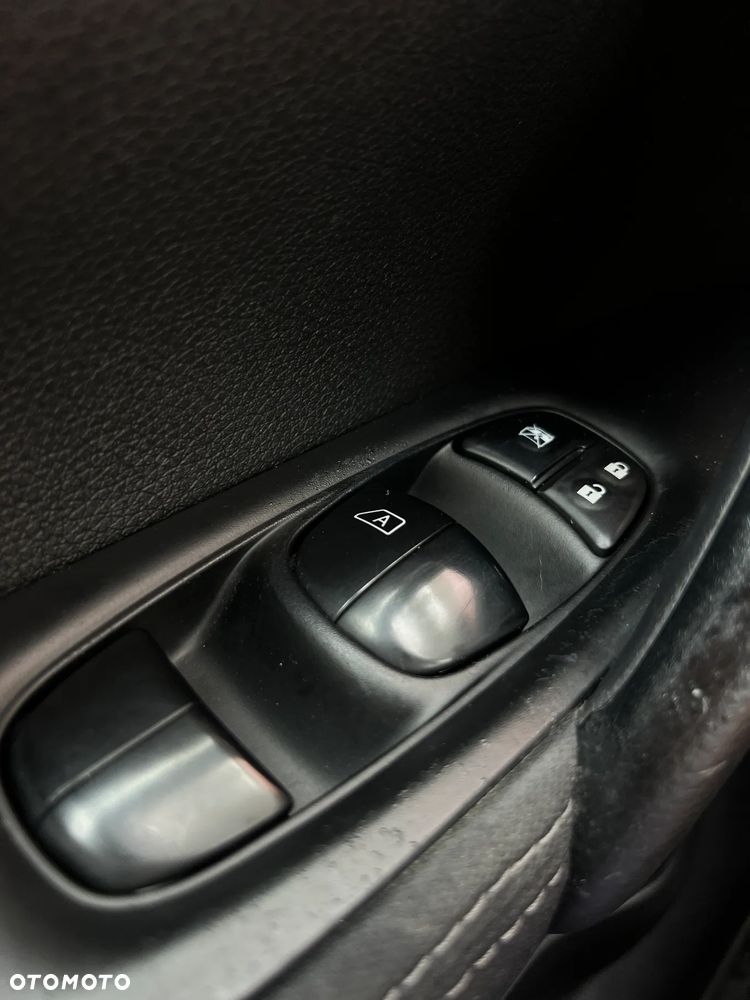 Nissan Qashqai - 27
