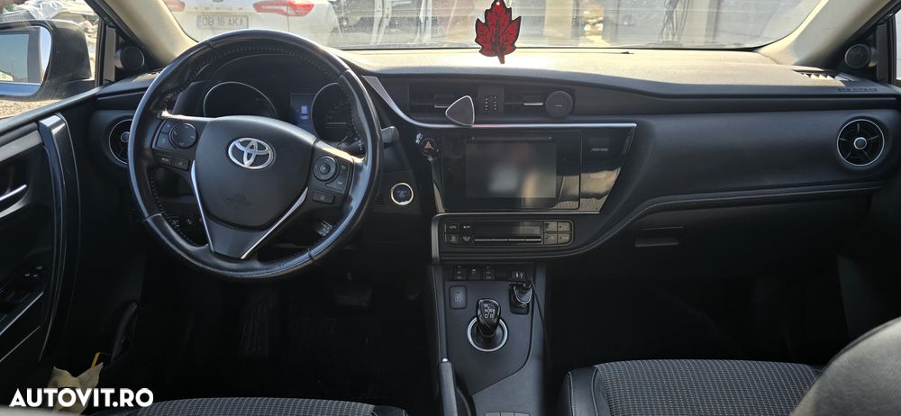 Toyota Auris 1.8 L VVT-i Sol - 3