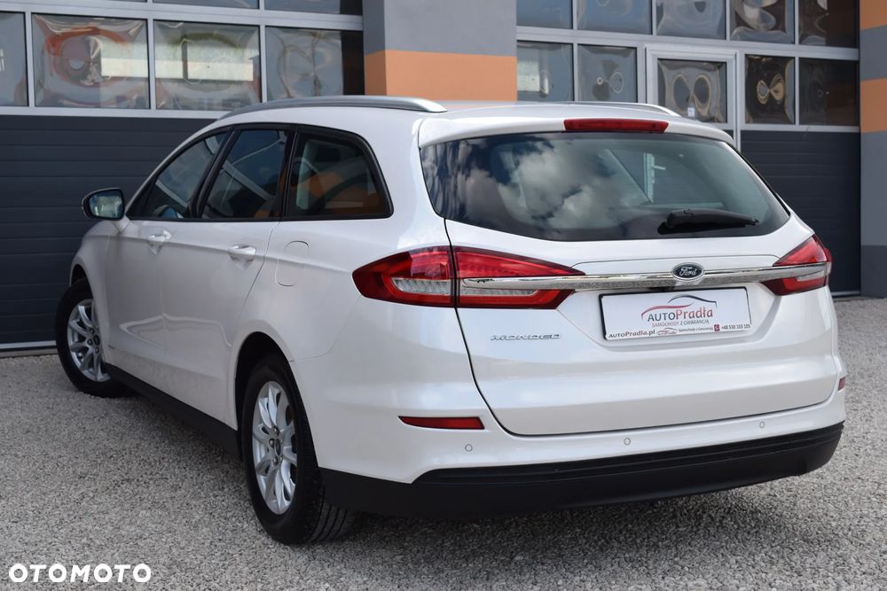 Ford Mondeo 2.0 TDCi Titanium PowerShift - 17