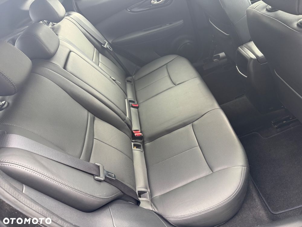 Nissan Qashqai 1.6 DCi 4x4 Black Edition EU6 - 20