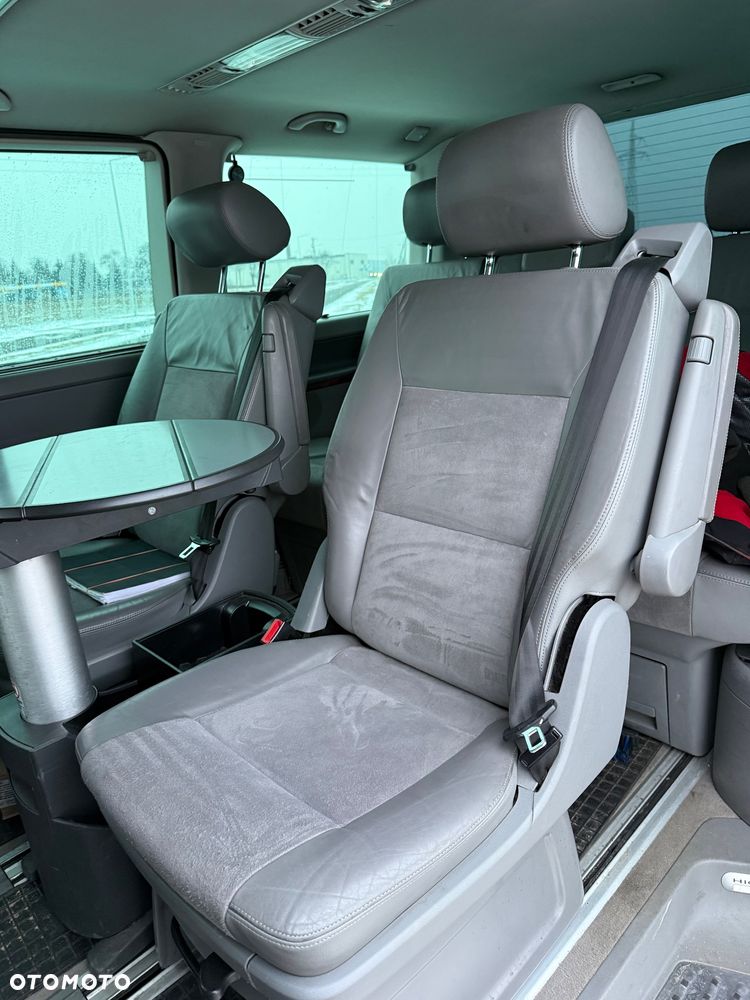 Volkswagen Multivan - 9