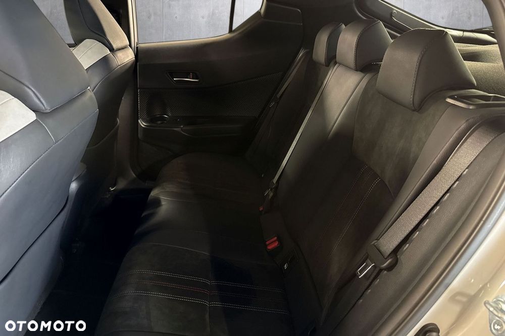 Toyota C-HR 1.8 Hybrid GPF GR Sport - 12