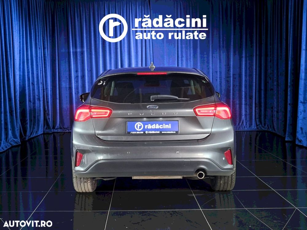 Ford Focus - 9