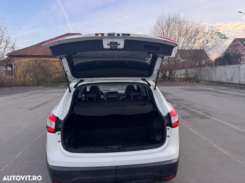 Nissan Qashqai 1.2 DIG-T TEKNA - 40