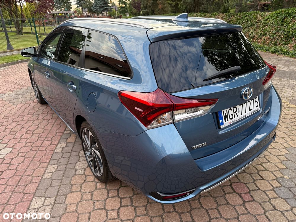 Toyota Auris - 11