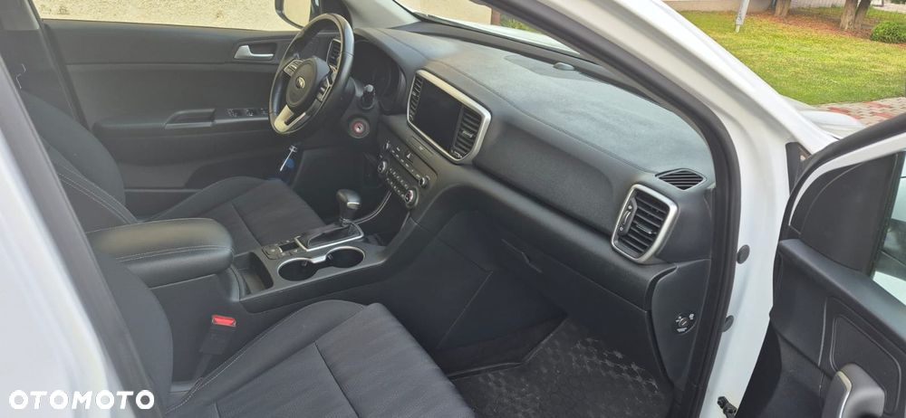 Kia Sportage - 12