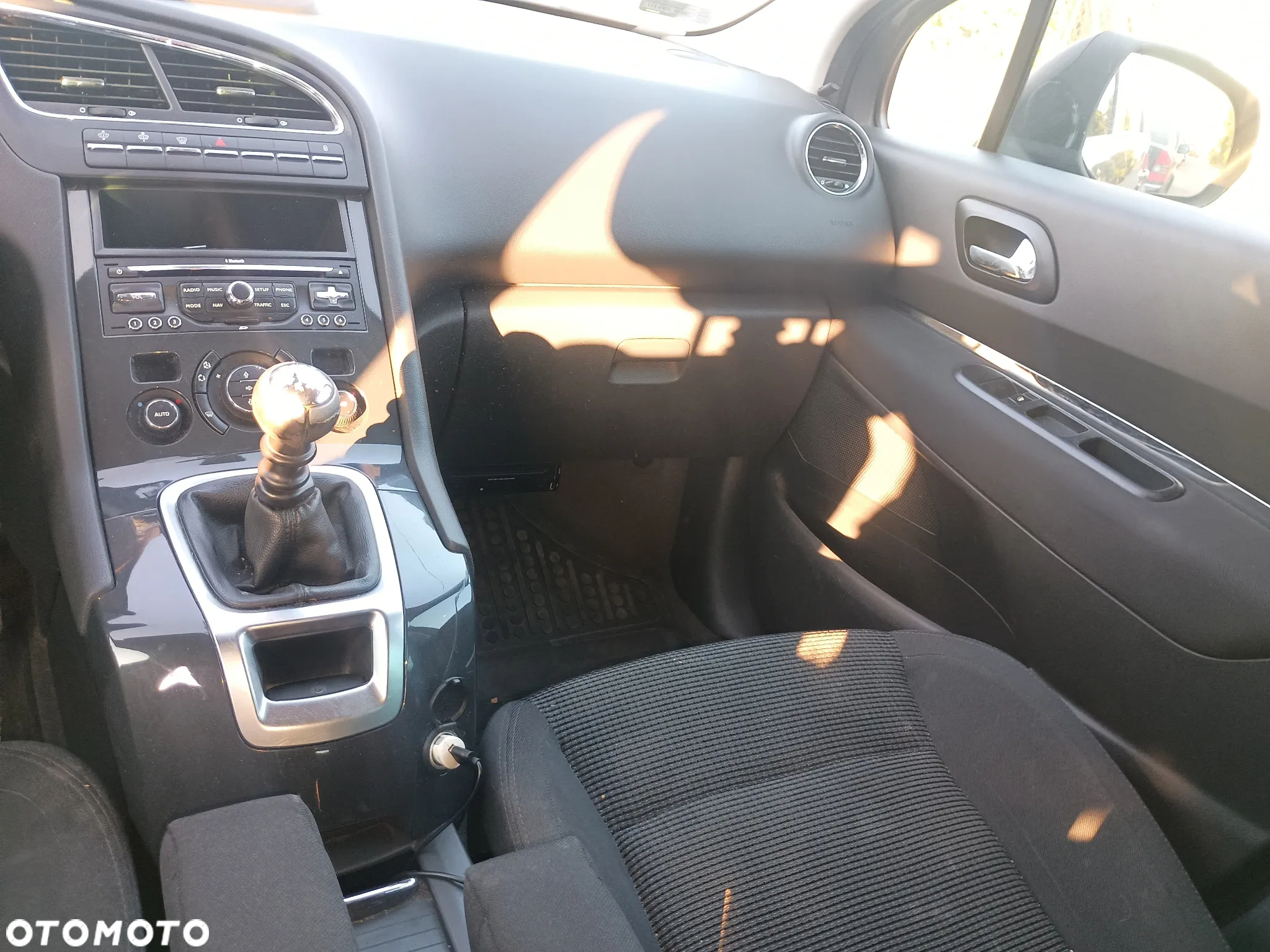 Peugeot 5008 2.0 HDi Family - 12