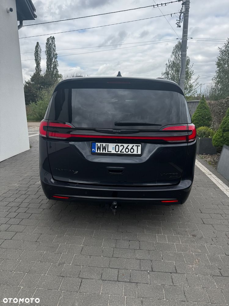 Chrysler Pacifica - 7