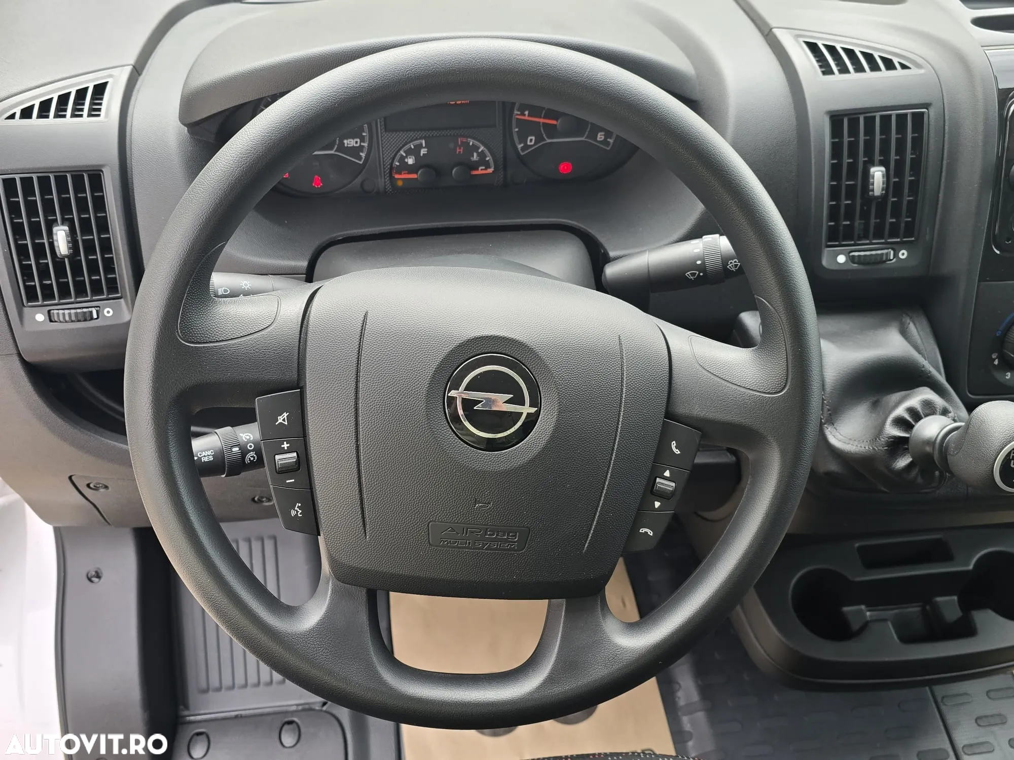 Opel MOVANO - 15