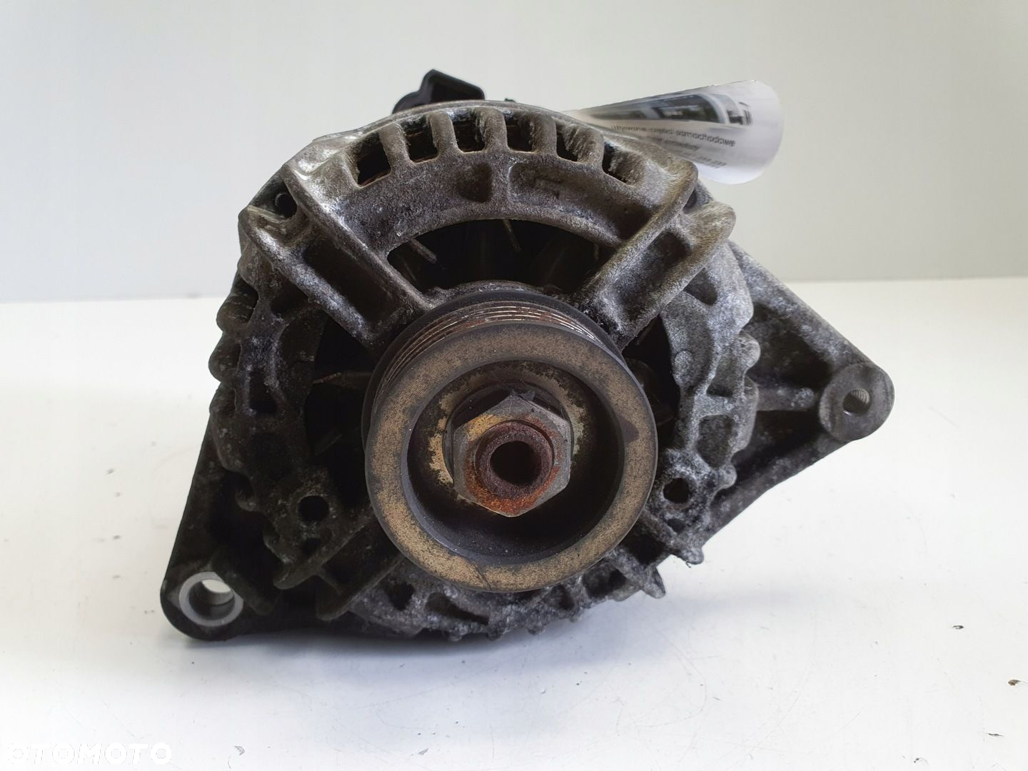 Space Star 1.6 16V ALTERNATOR 0124325008 90A bosch - 3