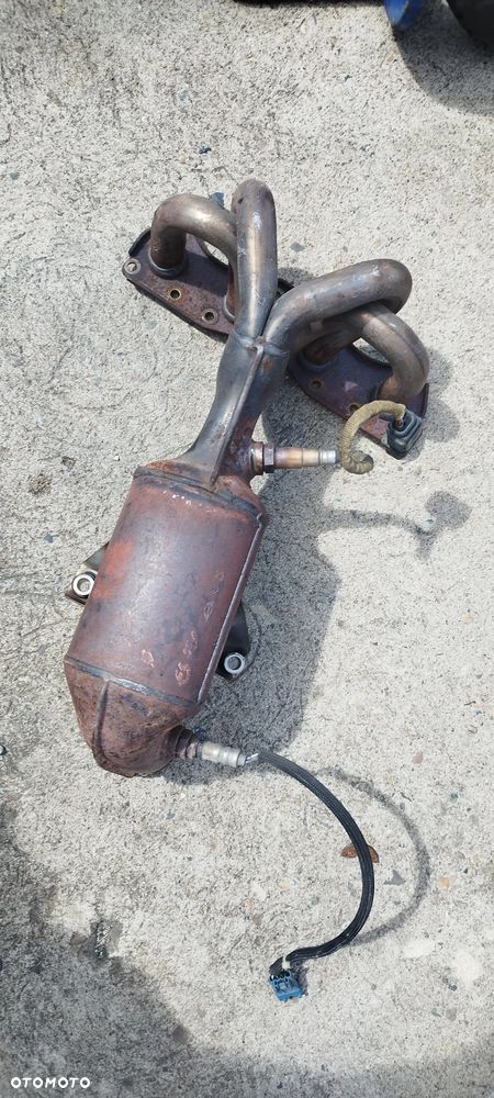 Mini R56 1.6 benzyna Katalizator Kolektor wydechowy - 1