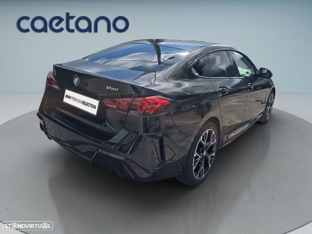 BMW 220 Gran Coupé Pack Desportivo M - 8