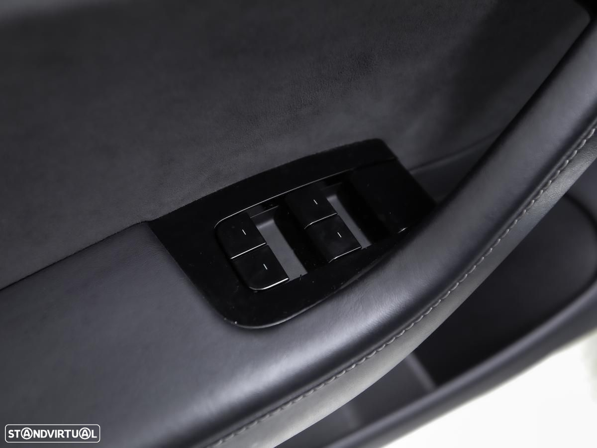 Tesla Model 3 Performance Dual Motor AWD - 13