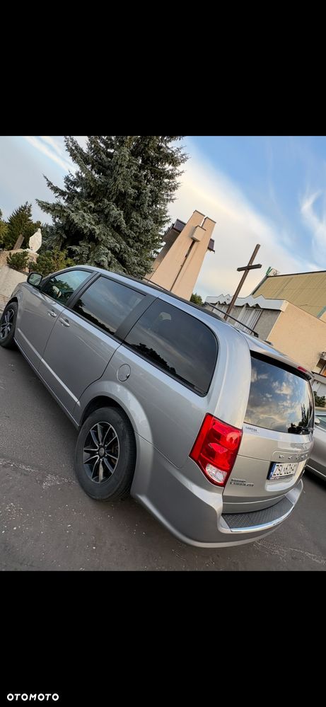 Dodge Grand Caravan 3.6 R/T - 5