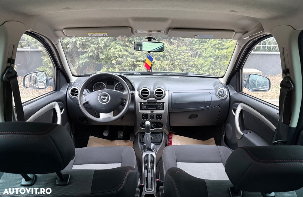 Dacia Duster 1.6 4x2 Laureate - 16