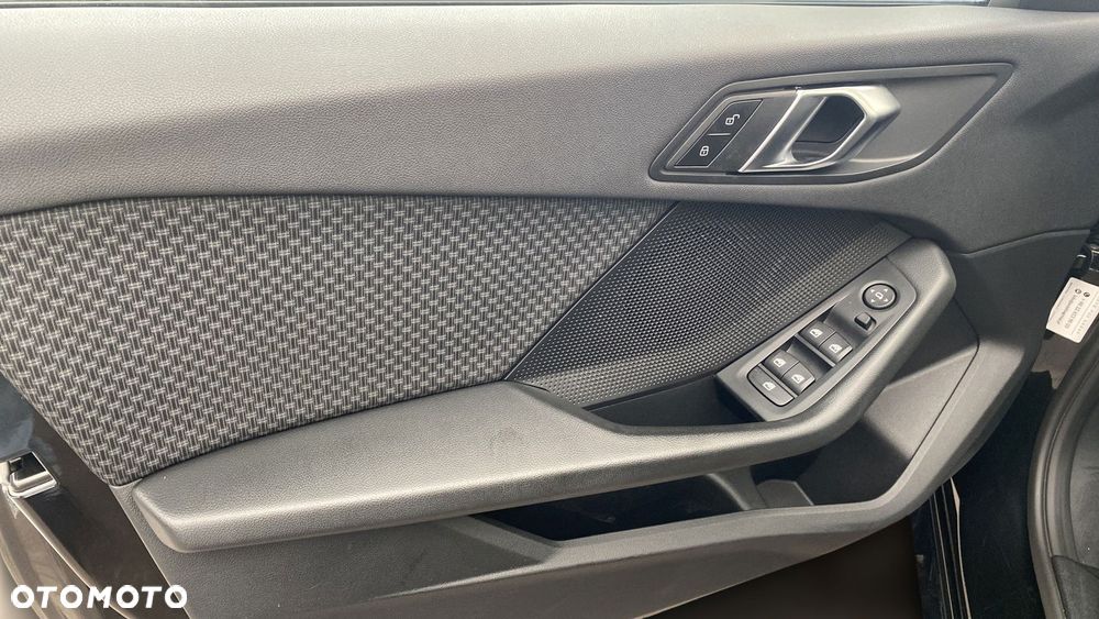 BMW Seria 1 118i Advantage - 15