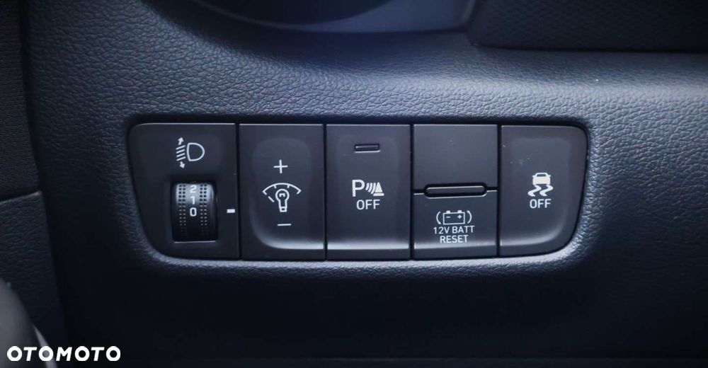 Hyundai Kona - 32