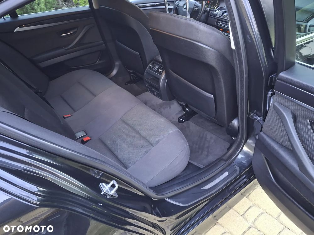 BMW Seria 5 520d - 15