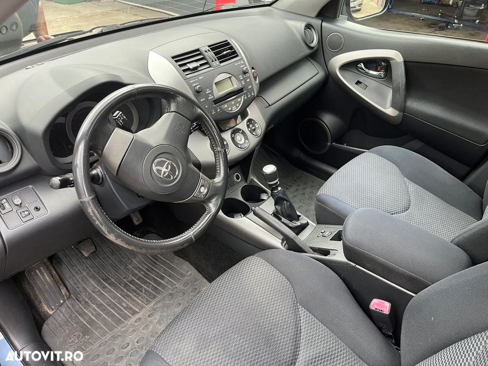 Toyota RAV4 2.2 D-4D Executive - 2