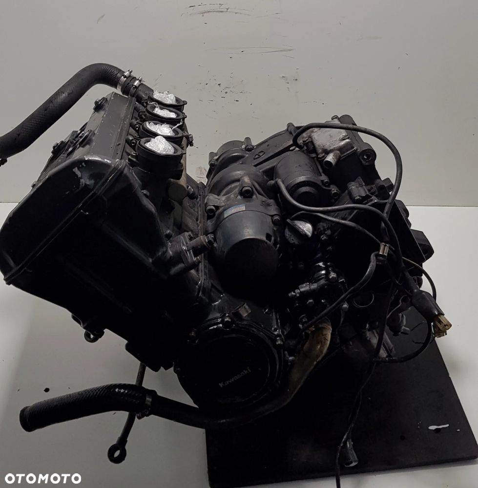 Kawasaki ZZR 1100 Silnik - 3