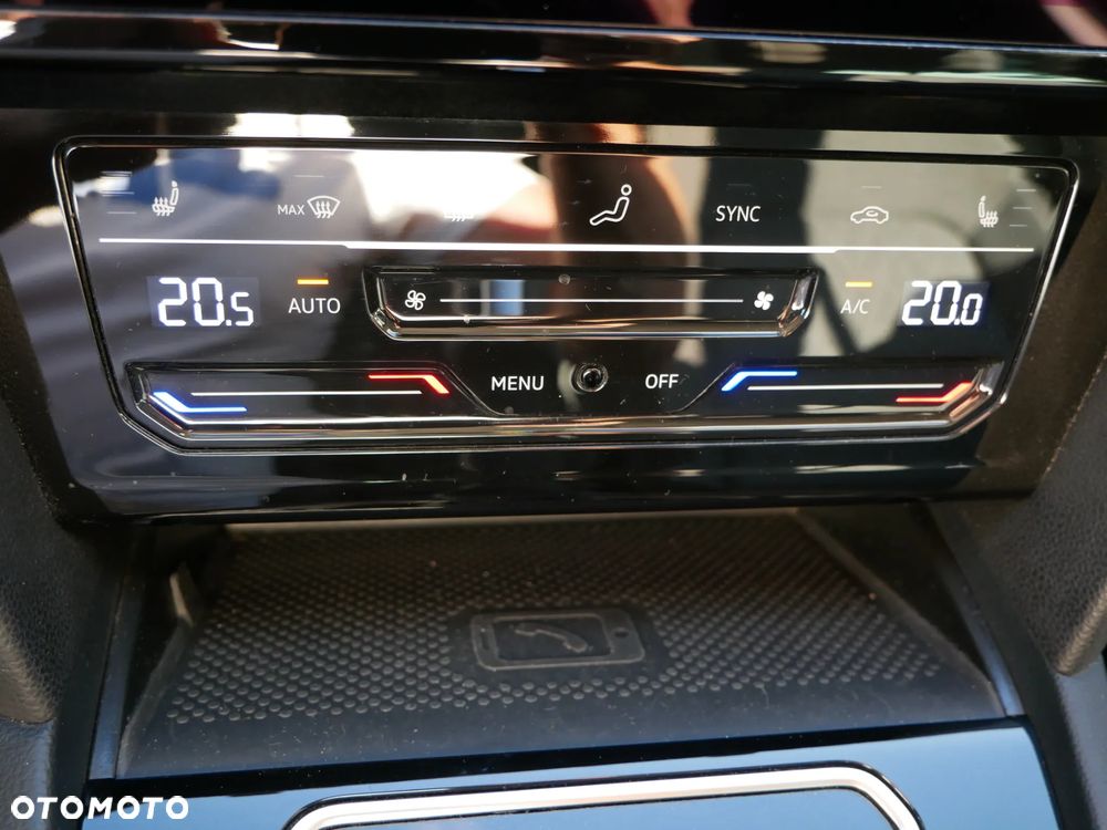Volkswagen Passat 2.0 TDI EVO Business DSG - 25
