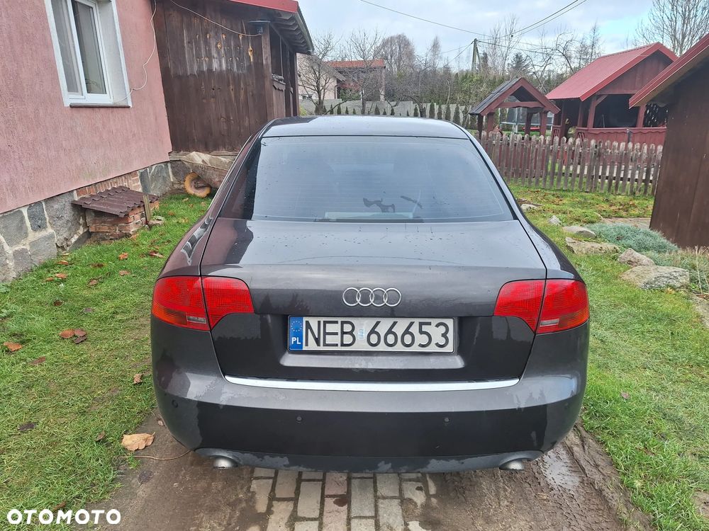 Audi A4 Limousine 2.0 TDI DPF - 9