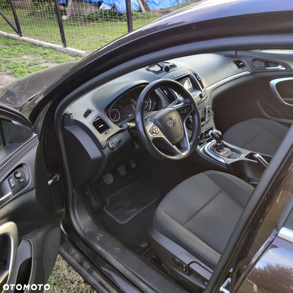Opel Insignia - 12