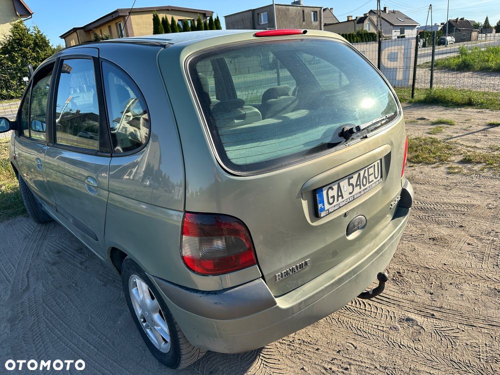 Renault Scenic 1.9 dCi Authentique - 15