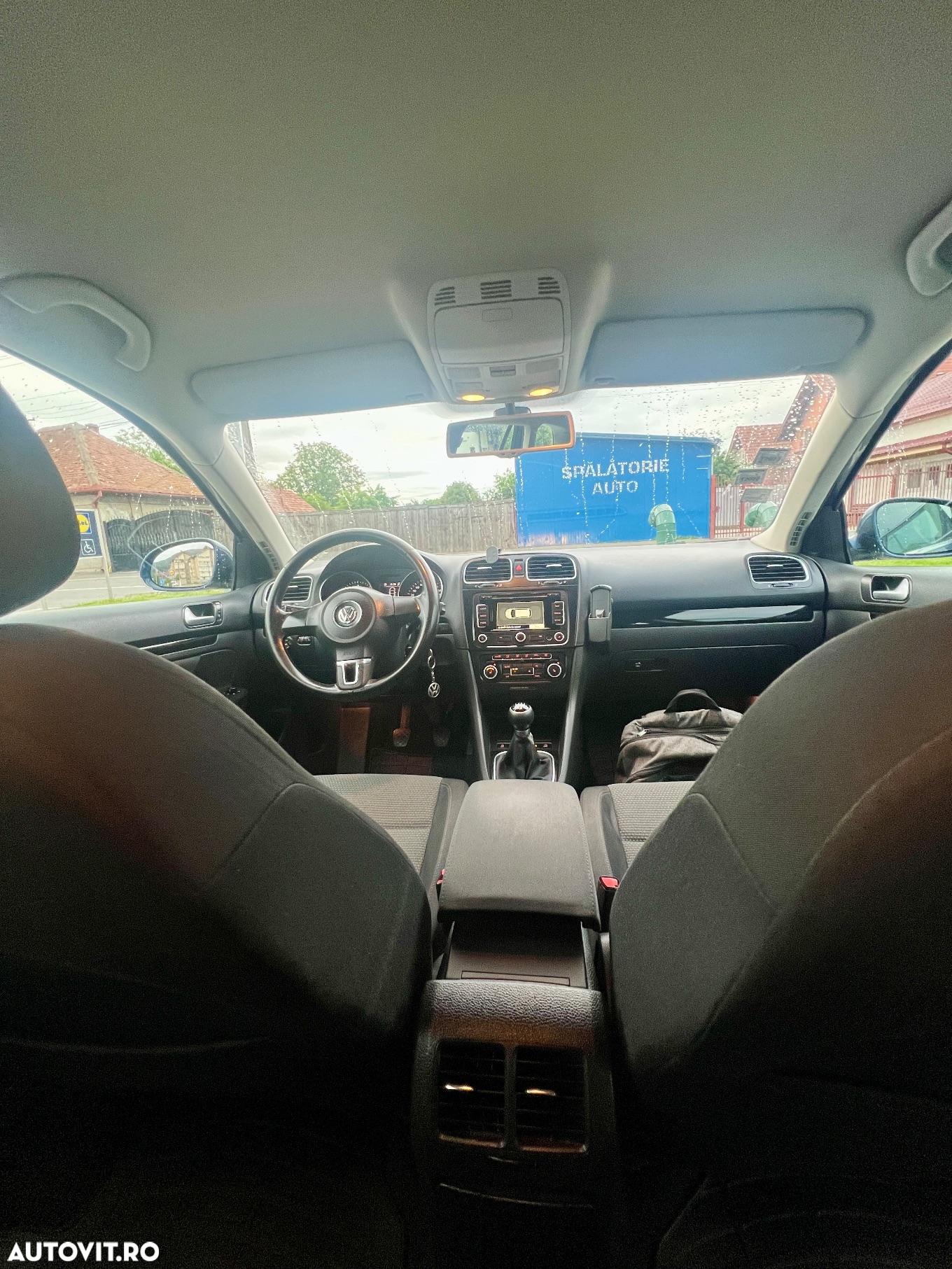 Volkswagen Golf 1.6 TDI BlueMotion Technology DPF Comfortline - 10