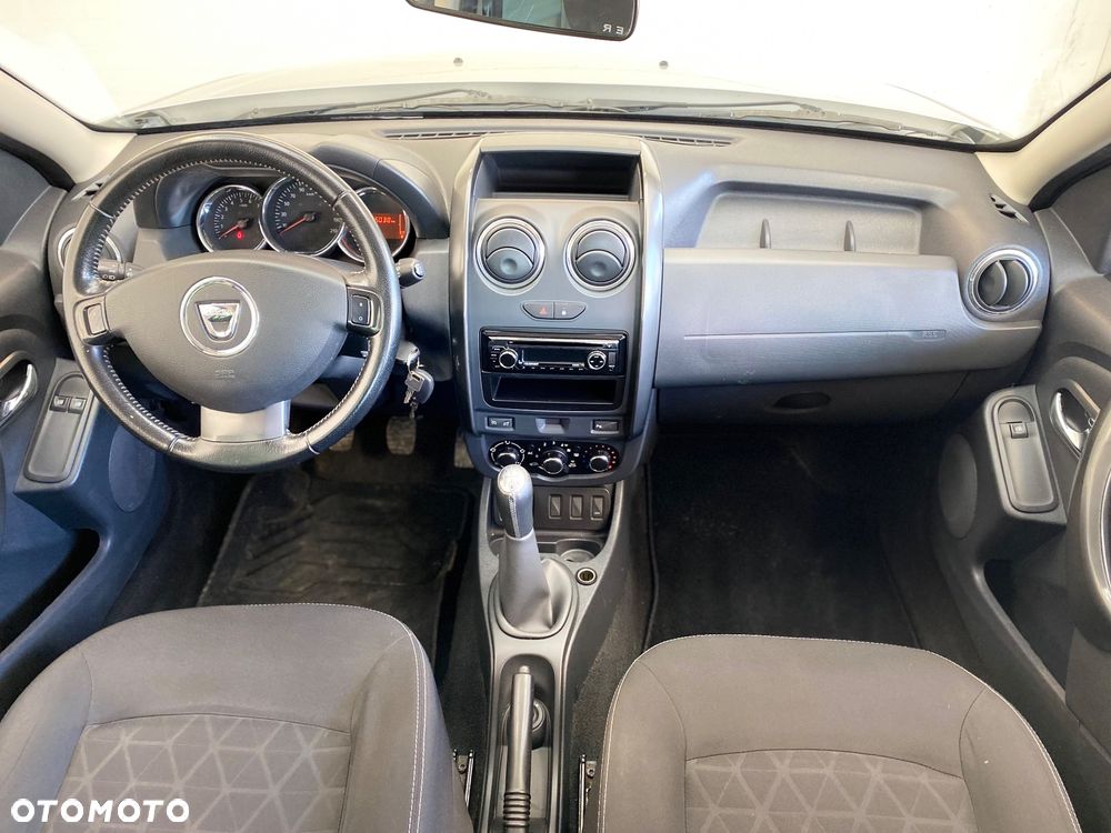 Dacia Duster 1.6 Laureate - 10
