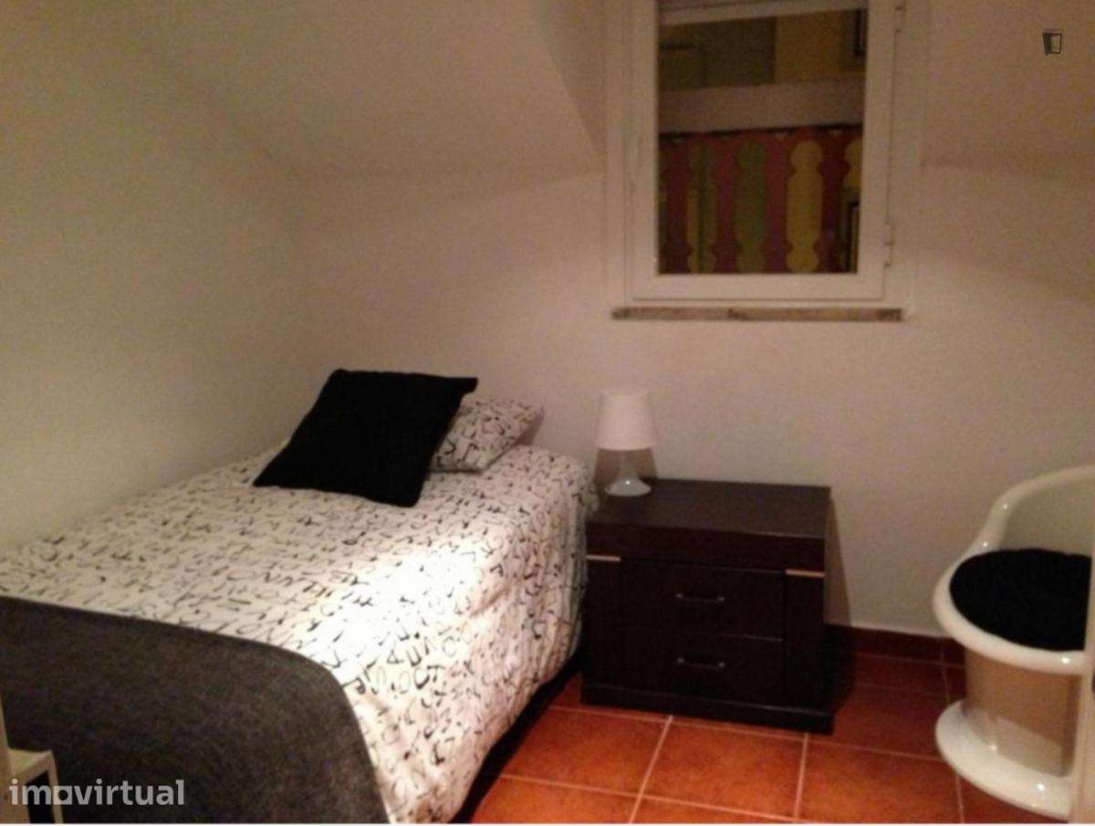Apartamento com 3 quartos - localizado em Campolide Lisbon - Grande imagem: 2/10