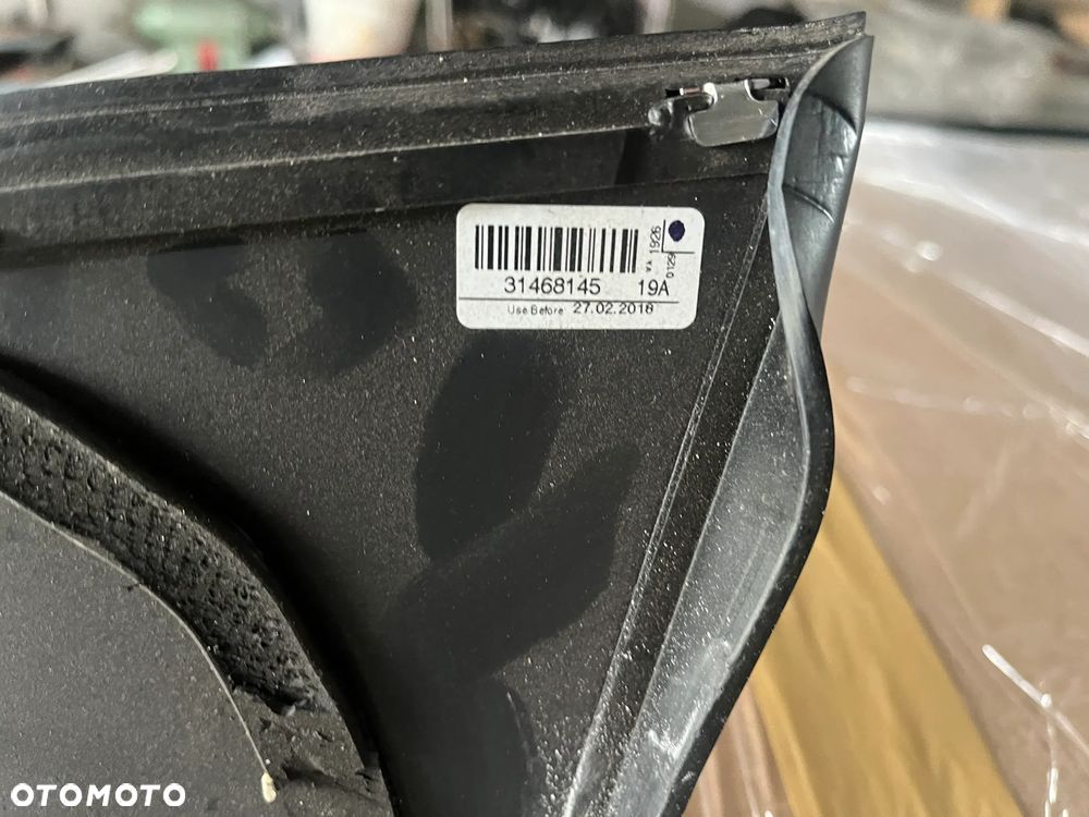 Volvo XC90 II szyba karoseryjna